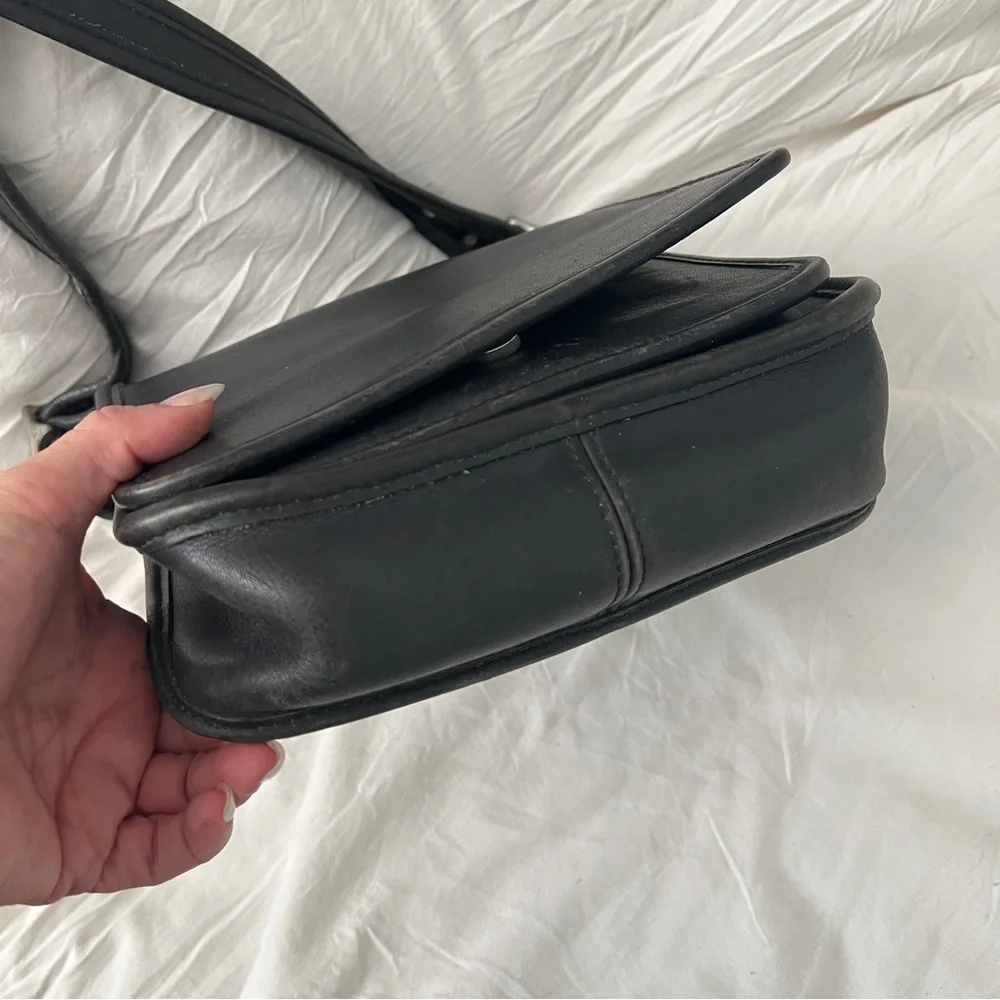 Vintage Coach Legacy Studio Flap Medium Crossbody Bag Black Leather H9Z 9145